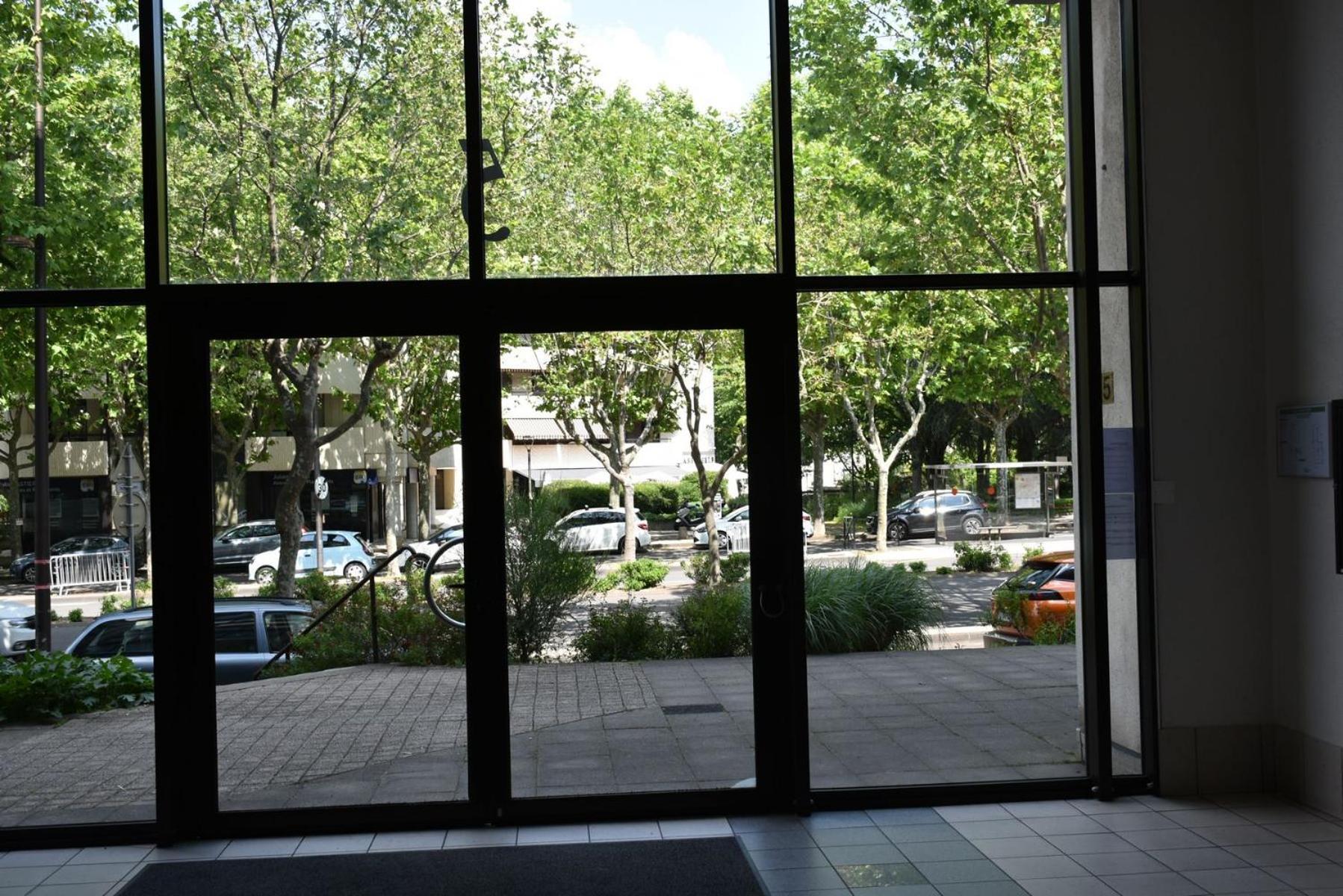 Studio "Chez Alain" Avec Garage Securise Et Clim Chamalières Kültér fotó